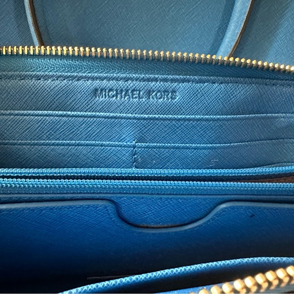 Michael Kors Medium Tote bag and wallet - Picture 4 of 9